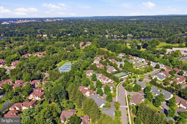 4 EMPRESS CT, Princeton, NJ 08540