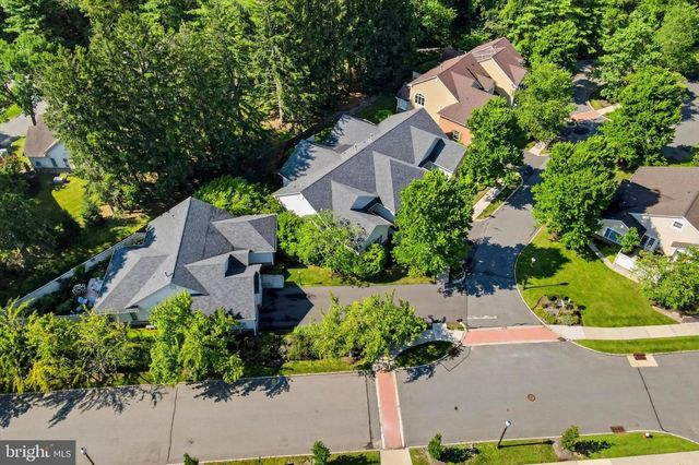 4 EMPRESS CT, Princeton, NJ 08540