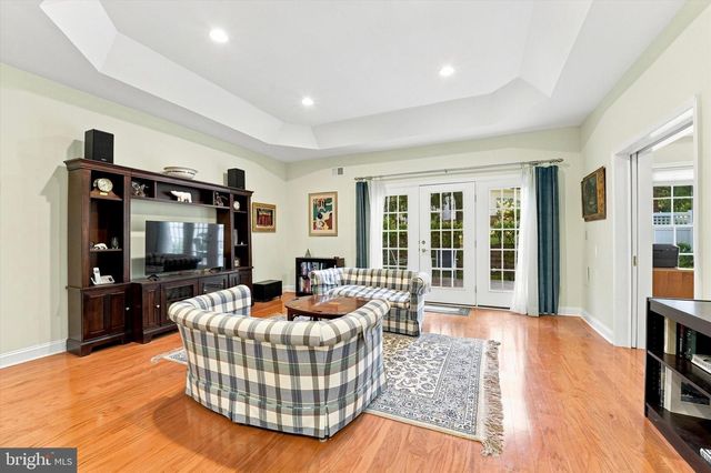 4 EMPRESS CT, Princeton, NJ 08540