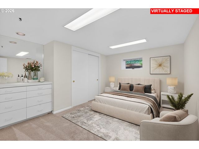 1235 11TH St, West Linn, OR 97068