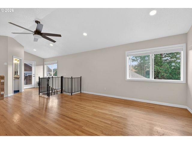 1235 11TH St, West Linn, OR 97068