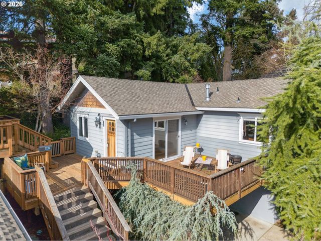 1235 11TH St, West Linn, OR 97068