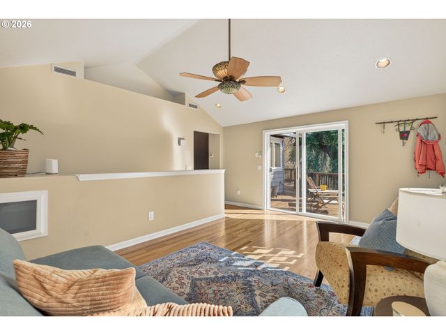 1235 11TH St, West Linn, OR 97068