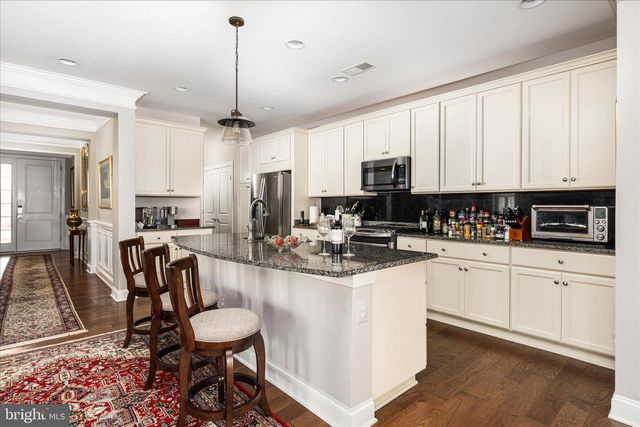 129 TOWHEE DR, Lake Frederick, VA 22630