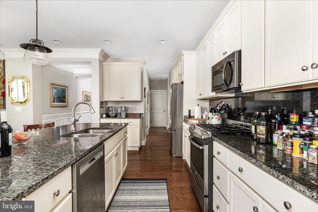 129 TOWHEE DR, Lake Frederick, VA 22630