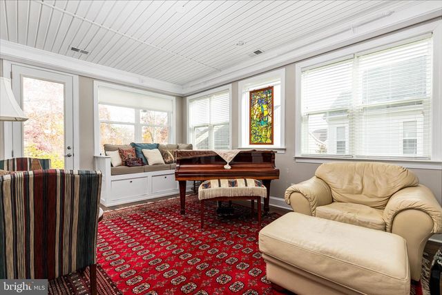 129 TOWHEE DR, Lake Frederick, VA 22630