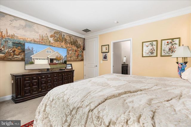 129 TOWHEE DR, Lake Frederick, VA 22630