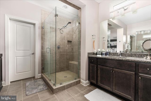 129 TOWHEE DR, Lake Frederick, VA 22630