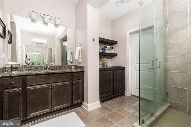 129 TOWHEE DR, Lake Frederick, VA 22630