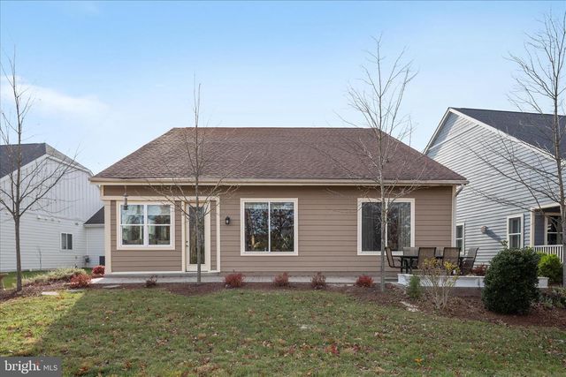 129 TOWHEE DR, Lake Frederick, VA 22630