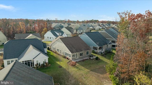 129 TOWHEE DR, Lake Frederick, VA 22630