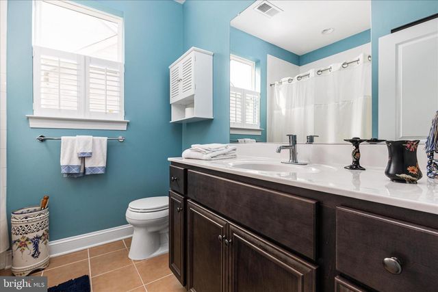 129 TOWHEE DR, Lake Frederick, VA 22630