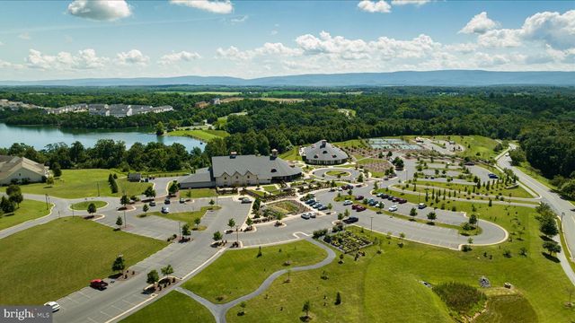 129 TOWHEE DR, Lake Frederick, VA 22630