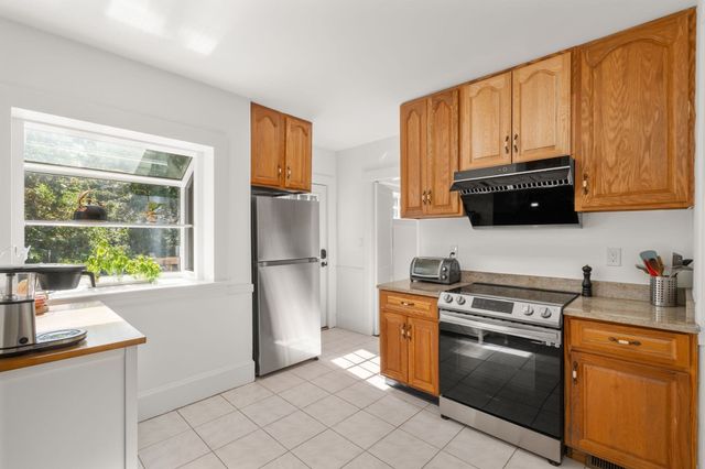 8 Ardmore Road, Boston, MA 02132