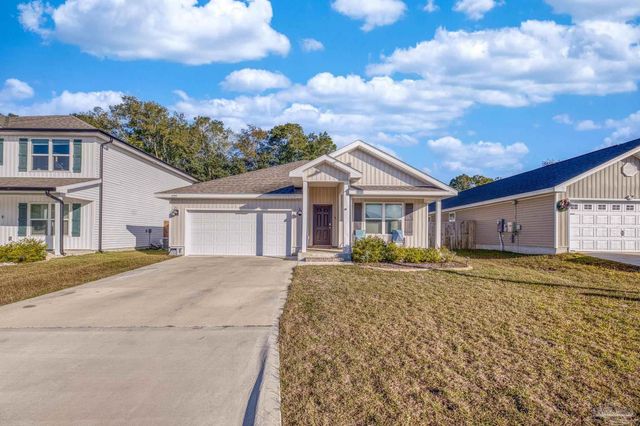 5293 Peach Dr, Pace, FL 32571