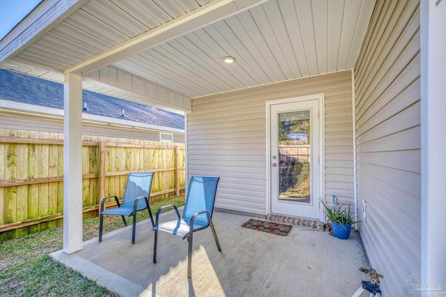 5293 Peach Dr, Pace, FL 32571