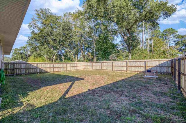 5293 Peach Dr, Pace, FL 32571