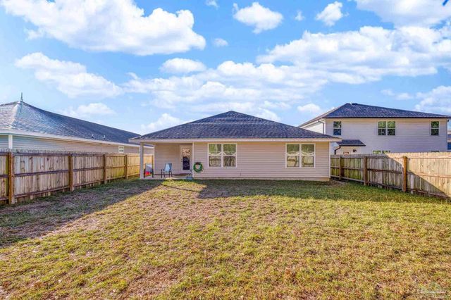 5293 Peach Dr, Pace, FL 32571