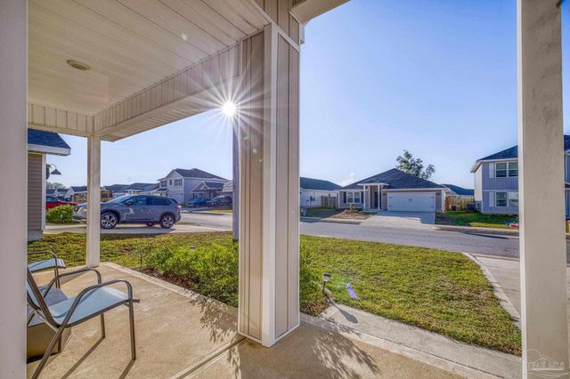 5293 Peach Dr, Pace, FL 32571