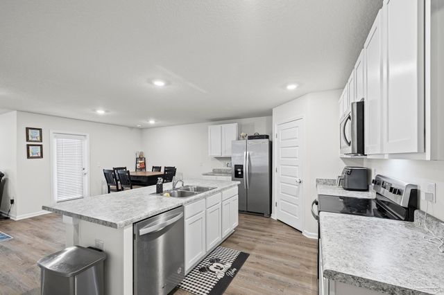 5293 Peach Dr, Pace, FL 32571