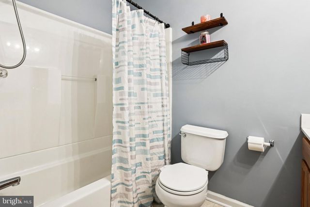 402 MIDDLETON PL, Norristown, PA 19403