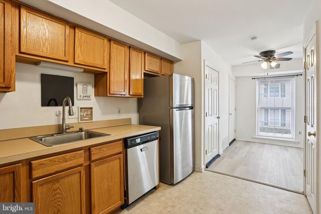 402 MIDDLETON PL, Norristown, PA 19403