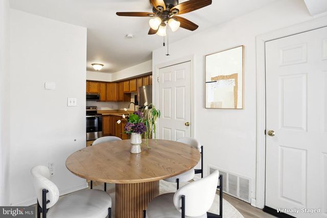 402 MIDDLETON PL, Norristown, PA 19403