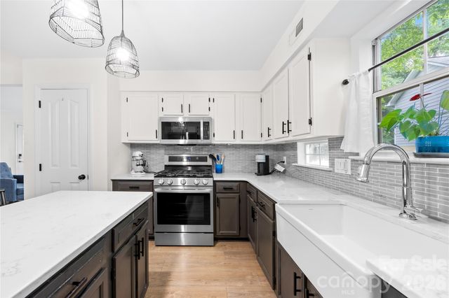 801 Mill Run Drive, Charlotte, NC 28209