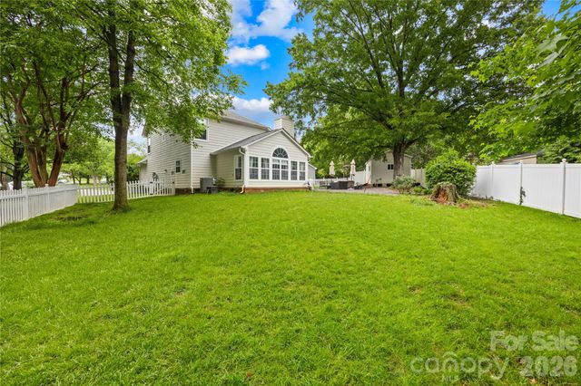801 Mill Run Drive, Charlotte, NC 28209