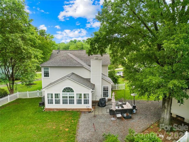 801 Mill Run Drive, Charlotte, NC 28209