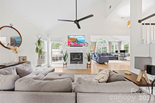 801 Mill Run Drive, Charlotte, NC 28209