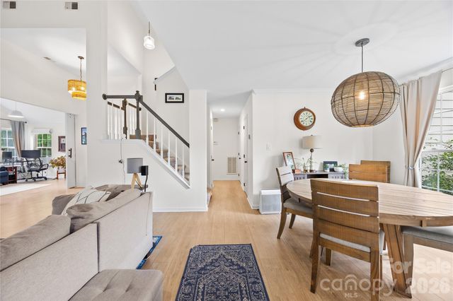 801 Mill Run Drive, Charlotte, NC 28209