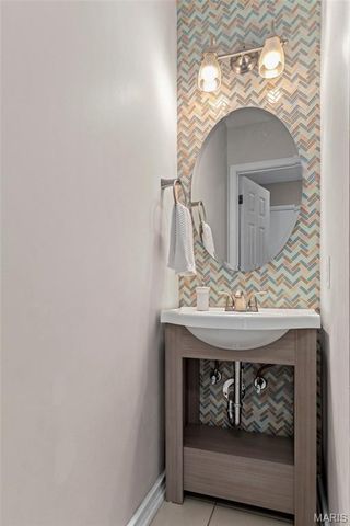 1833 Misty Moss Drive, Maryland Heights, MO 63146