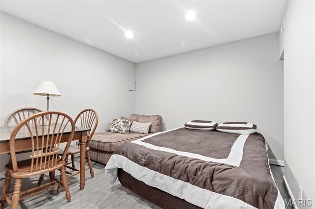 1833 Misty Moss Drive, Maryland Heights, MO 63146