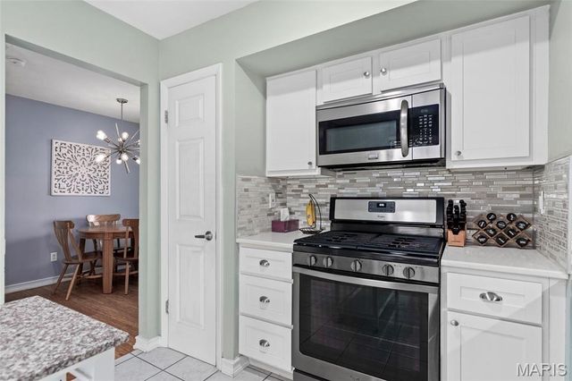 1833 Misty Moss Drive, Maryland Heights, MO 63146