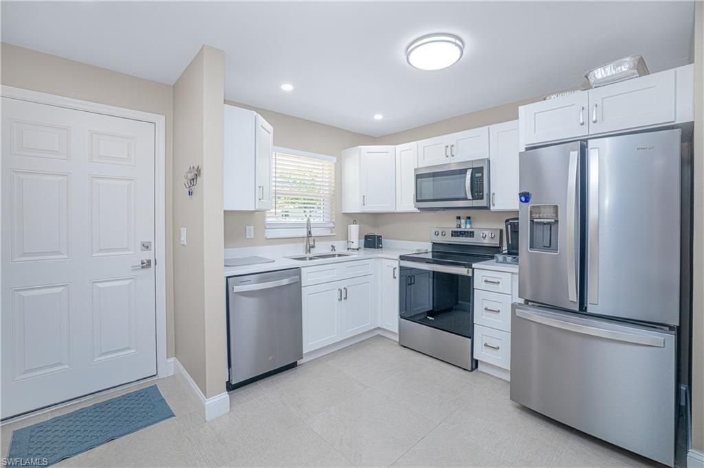 16007 Davis RD 713, FORT MYERS, FL 33908 — photo 5
