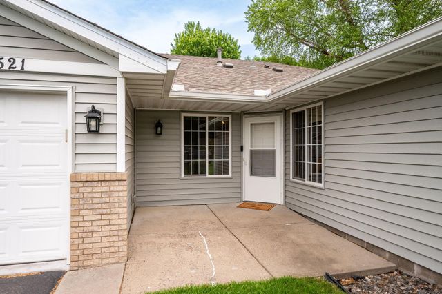 8521 Telford Lane, Brooklyn Park, MN 55443