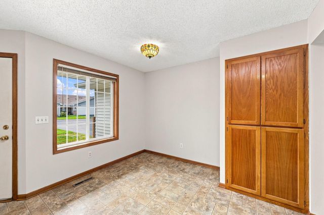 8521 Telford Lane, Brooklyn Park, MN 55443
