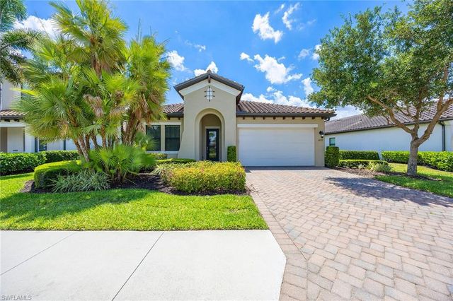 4722 Formosa DR, Naples, FL 34119