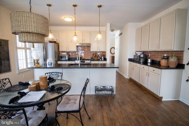 2003 HUNT MASTER LN, Glen Mills, PA 19342