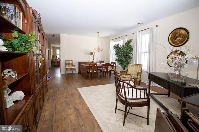 2003 HUNT MASTER LN, Glen Mills, PA 19342