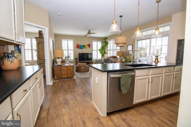 2003 HUNT MASTER LN, Glen Mills, PA 19342