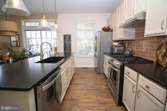 2003 HUNT MASTER LN, Glen Mills, PA 19342