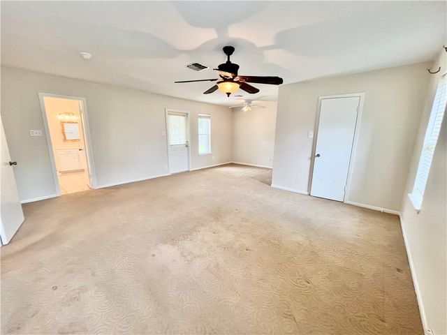 105 Chispa Dr, Portland, TX 78374