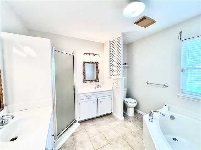 105 Chispa Dr, Portland, TX 78374
