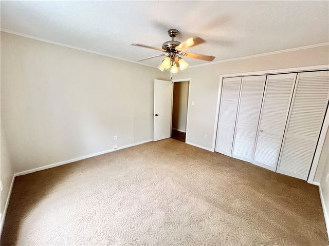 105 Chispa Dr, Portland, TX 78374