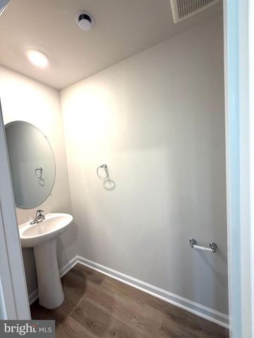 128 ESSEX DR, Sicklerville, NJ 08081