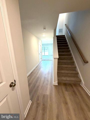 128 ESSEX DR, Sicklerville, NJ 08081
