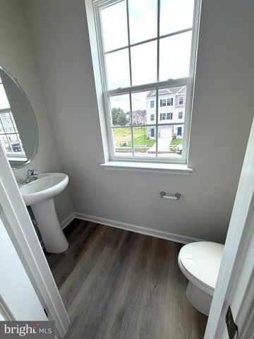 128 ESSEX DR, Sicklerville, NJ 08081