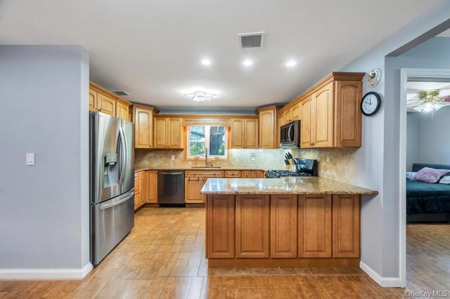34 Windus Drive, Shirley, NY 11967